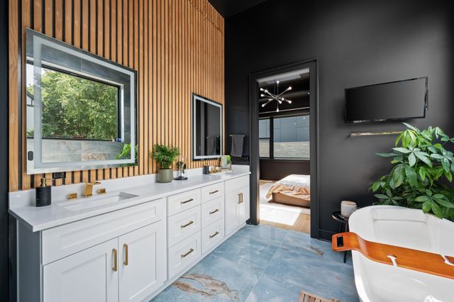 2328A Carter Ave, Nashville, TN 37206