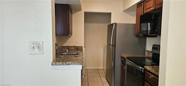 2865 Winkler AVE 416, Fort Myers, FL 33916