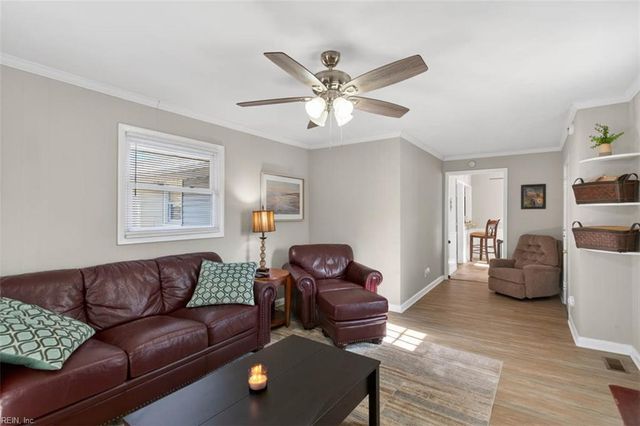 32 Warren DR, Portsmouth, VA 23701