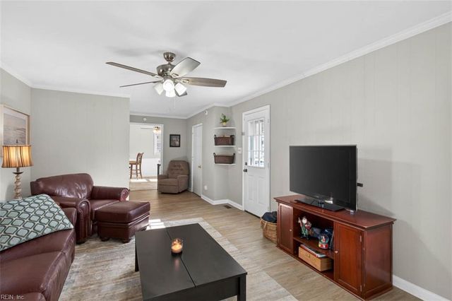32 Warren DR, Portsmouth, VA 23701