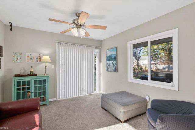32 Warren DR, Portsmouth, VA 23701