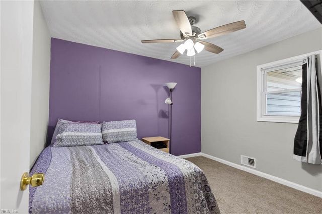 32 Warren DR, Portsmouth, VA 23701