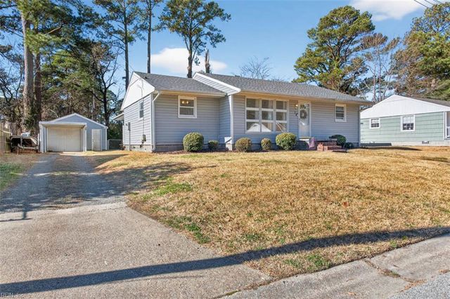 32 Warren DR, Portsmouth, VA 23701