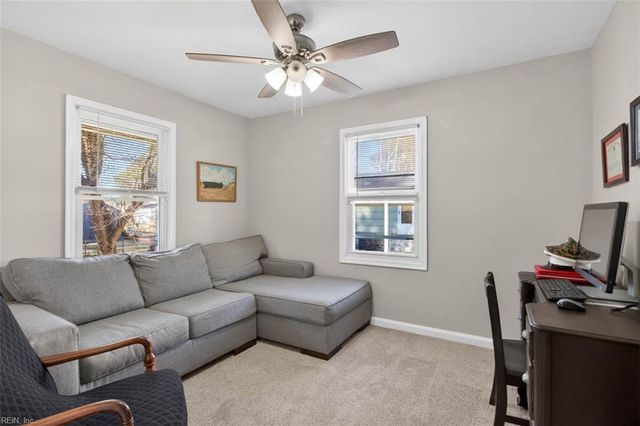 32 Warren DR, Portsmouth, VA 23701