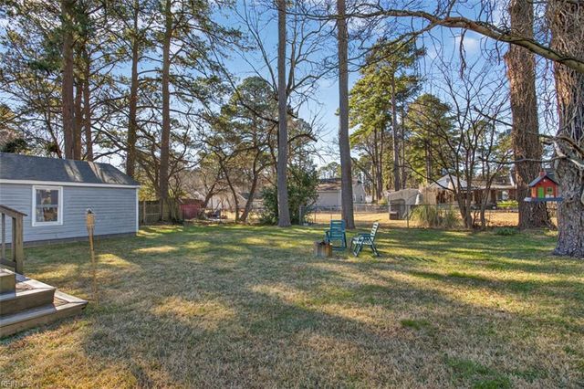 32 Warren DR, Portsmouth, VA 23701