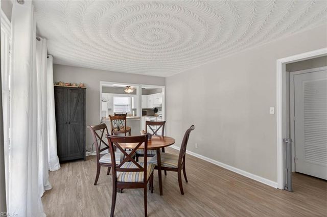 32 Warren DR, Portsmouth, VA 23701