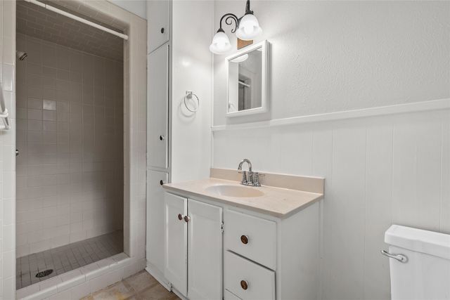 8718 Panther Drive, Woodway, TX 76712