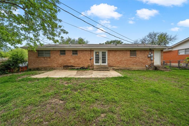 8718 Panther Drive, Woodway, TX 76712