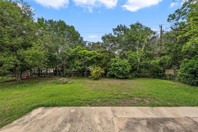 8718 Panther Drive, Woodway, TX 76712