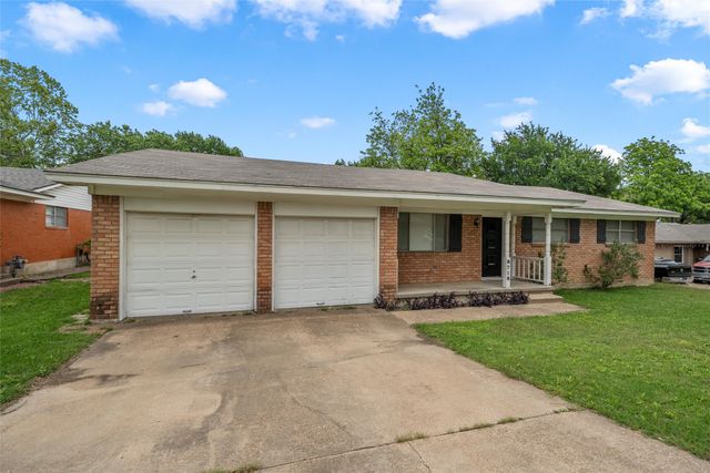 8718 Panther Drive, Woodway, TX 76712