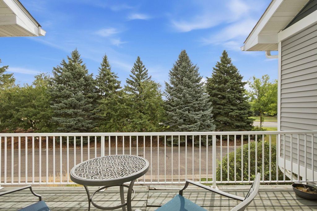 17529 69th Place N, Maple Grove, MN 55311 — photo 3
