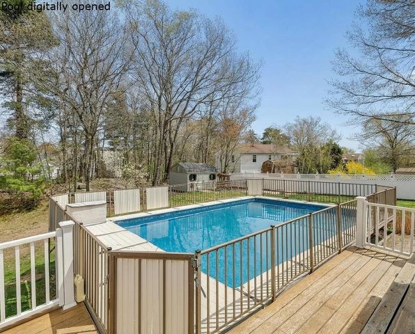 239 Wells Street, Manchester, NH 03104