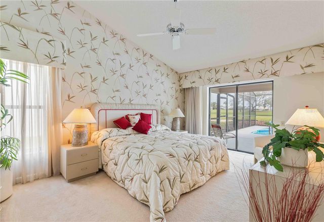 4364 PRESIDENTIAL AVENUE CIRCLE E, Bradenton, FL 34203