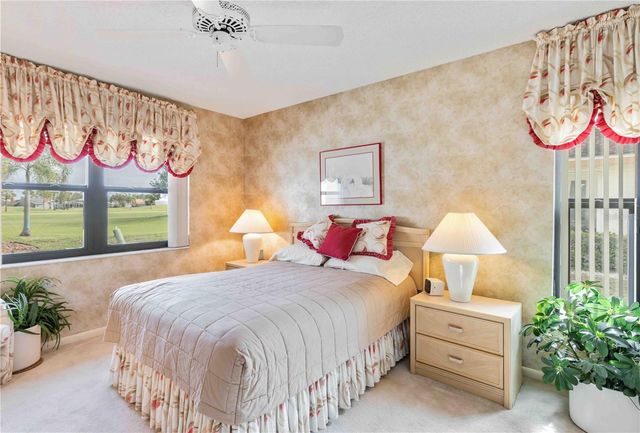 4364 PRESIDENTIAL AVENUE CIRCLE E, Bradenton, FL 34203