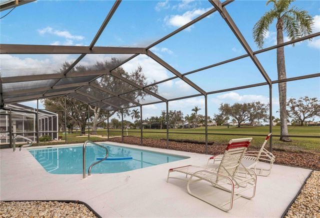 4364 PRESIDENTIAL AVENUE CIRCLE E, Bradenton, FL 34203