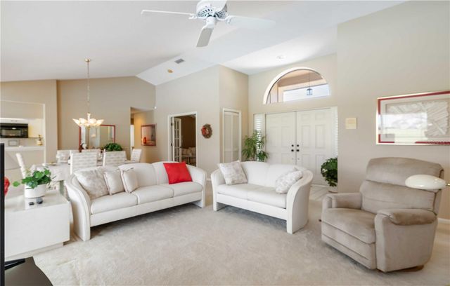 4364 PRESIDENTIAL AVENUE CIRCLE E, Bradenton, FL 34203