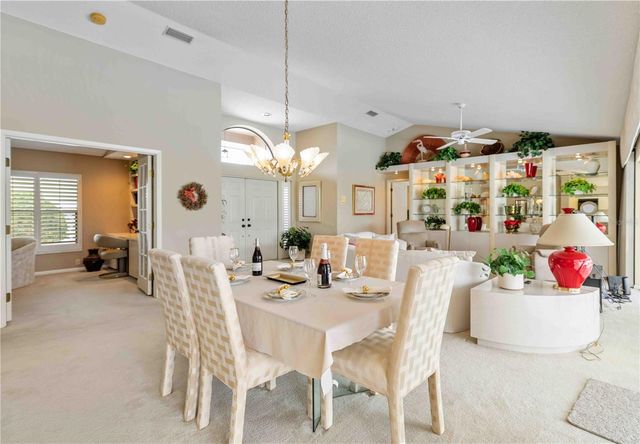 4364 PRESIDENTIAL AVENUE CIRCLE E, Bradenton, FL 34203