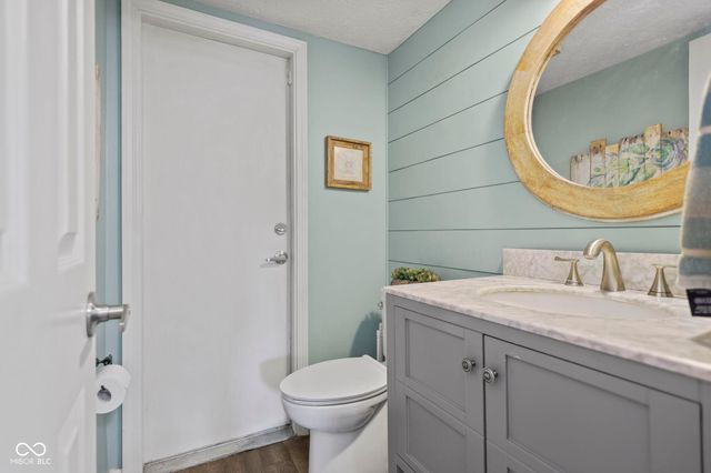 8574 Woodstone Court, Indianapolis, IN 46256