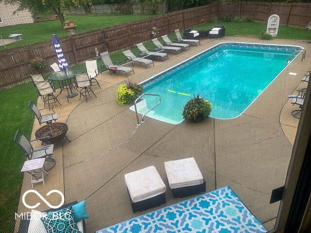 8574 Woodstone Court, Indianapolis, IN 46256