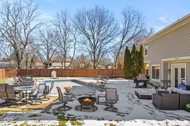 8574 Woodstone Court, Indianapolis, IN 46256