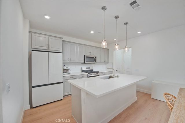 27022 Evening Sky Place, Valencia, CA 91381