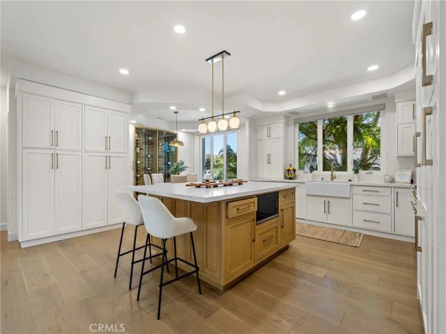 2300 John Street, Manhattan Beach, CA 90266