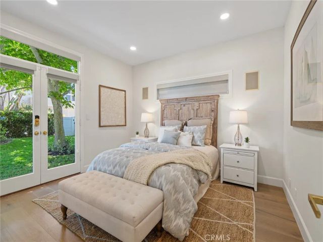 2300 John Street, Manhattan Beach, CA 90266