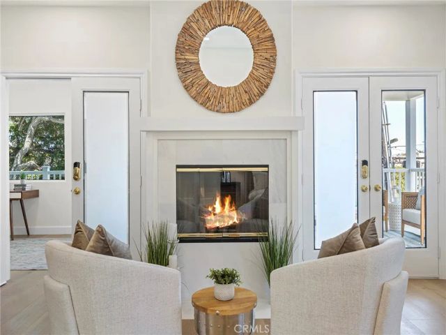 2300 John Street, Manhattan Beach, CA 90266