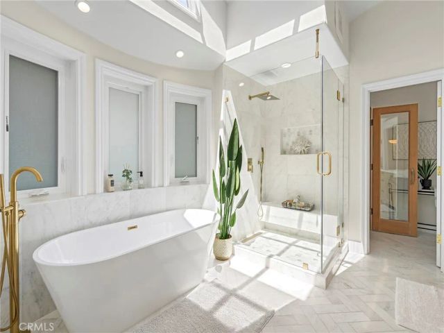 2300 John Street, Manhattan Beach, CA 90266