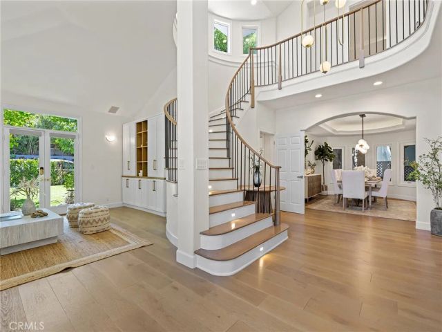2300 John Street, Manhattan Beach, CA 90266