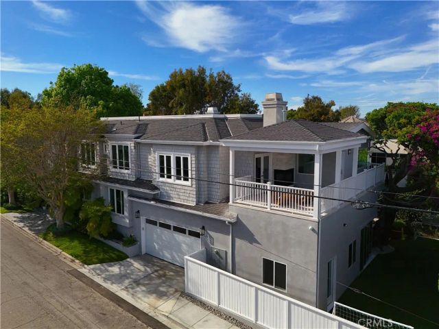 2300 John Street, Manhattan Beach, CA 90266