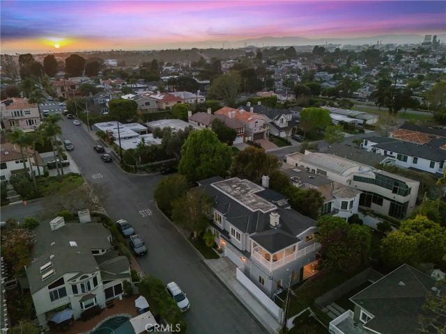 2300 John Street, Manhattan Beach, CA 90266