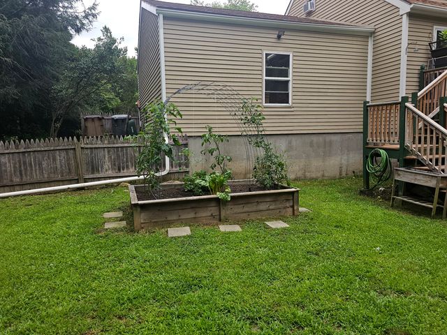48 Quailcrest Road, East Lyme, CT 06333