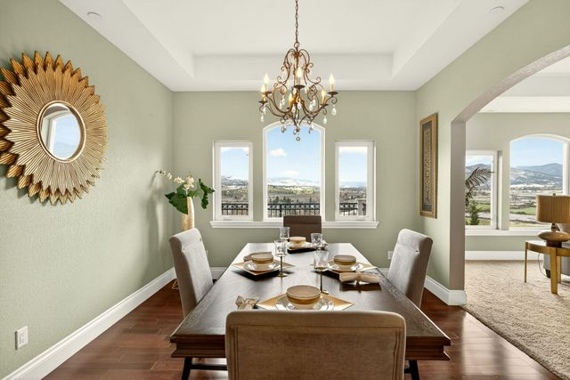 817 Amerman Drive, Phoenix, OR 97535