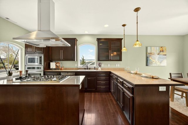 817 Amerman Drive, Phoenix, OR 97535