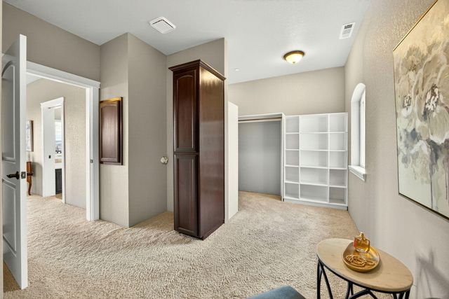 817 Amerman Drive, Phoenix, OR 97535