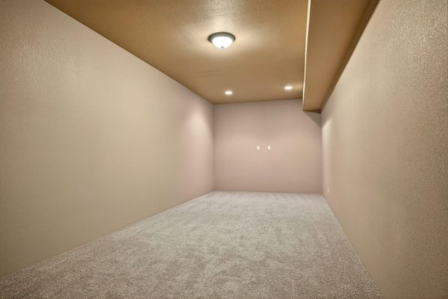 817 Amerman Drive, Phoenix, OR 97535