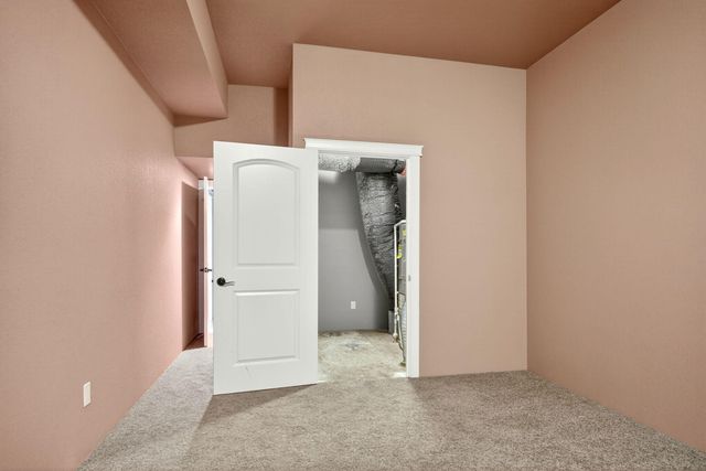 817 Amerman Drive, Phoenix, OR 97535