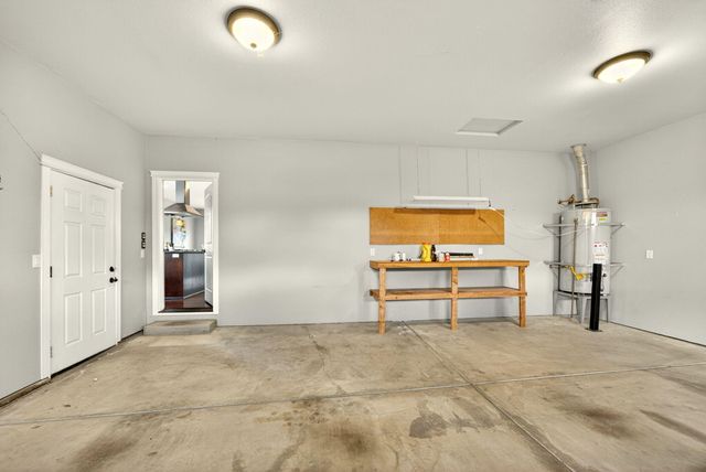 817 Amerman Drive, Phoenix, OR 97535