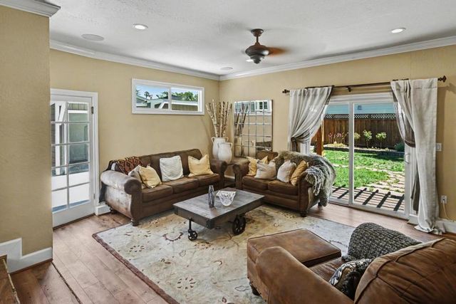 1205 FAIRVIEW Avenue, Redwood City, CA 94061