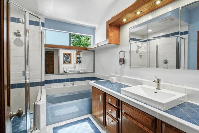 1205 FAIRVIEW Avenue, Redwood City, CA 94061