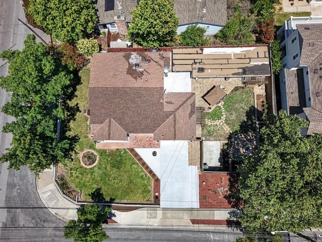 1205 FAIRVIEW Avenue, Redwood City, CA 94061