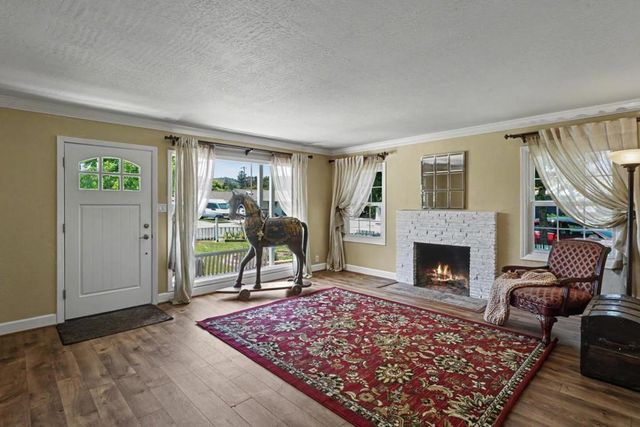 1205 FAIRVIEW Avenue, Redwood City, CA 94061