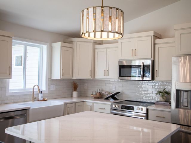 10234 Concord Drive S, Horace, ND 58047