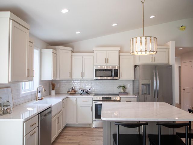 10234 Concord Drive S, Horace, ND 58047