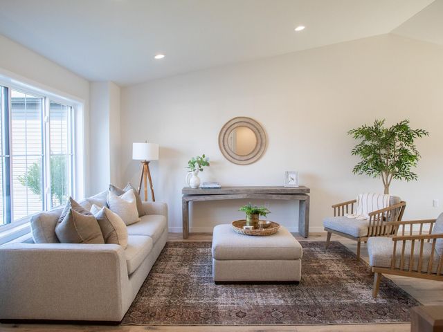 10234 Concord Drive S, Horace, ND 58047