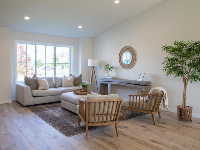 10234 Concord Drive S, Horace, ND 58047