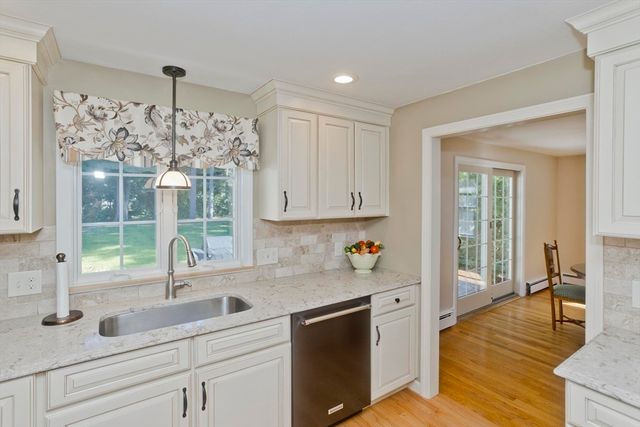 6 Joan St, Wilbraham, MA 01095