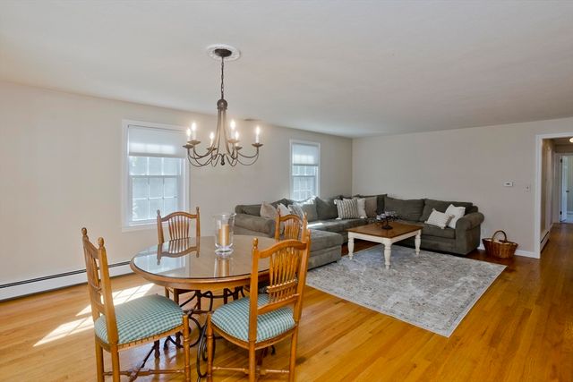 6 Joan St, Wilbraham, MA 01095