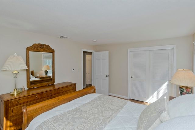 6 Joan St, Wilbraham, MA 01095